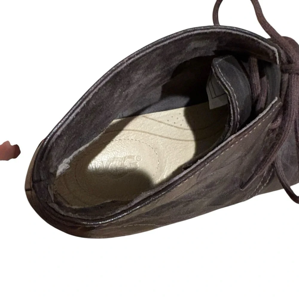 UGG Brown Chukka Boots Timeless Style